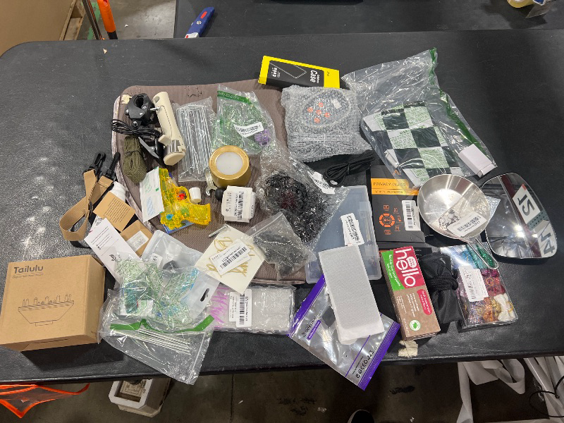 Photo 1 of bag of mixed items