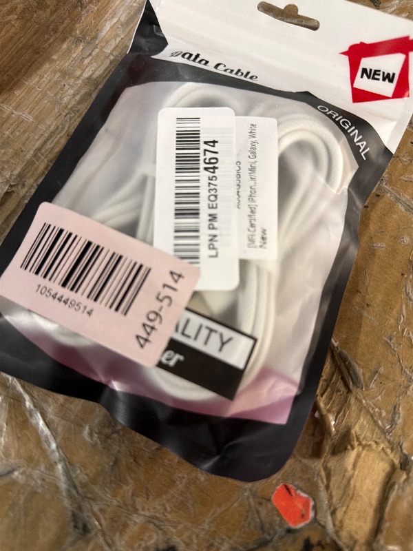 Photo 1 of [MFi Certified] iPhone 17 16 15 Charger Cord 6FT, 2 Pack 60W USB C to USB C Charging Cable Cord Long for iPhone 17/17 Pro/17 Pro Max/Air/16/16 Pro/16 Pro Max/15/15 Pro Max, iPad Pro/Air/Mini, White
