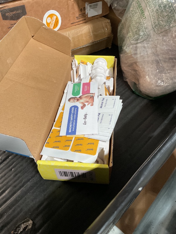 Photo 1 of (unknown if complete) Eco-Baby Magnetic Cabinet Locks for Babies - Keyless, White, 20 Pack and 3 Keys