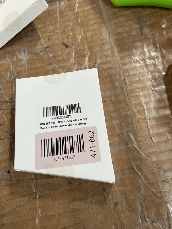 Photo 1 of (used)(incomplete) AIMLENTOOL 13Pcs Cobalt Drill Bit Set, M35 HSS, SAE (1/16" - 1/4"), 135° Tip, Twist Jobber Length Drill Bit Kit