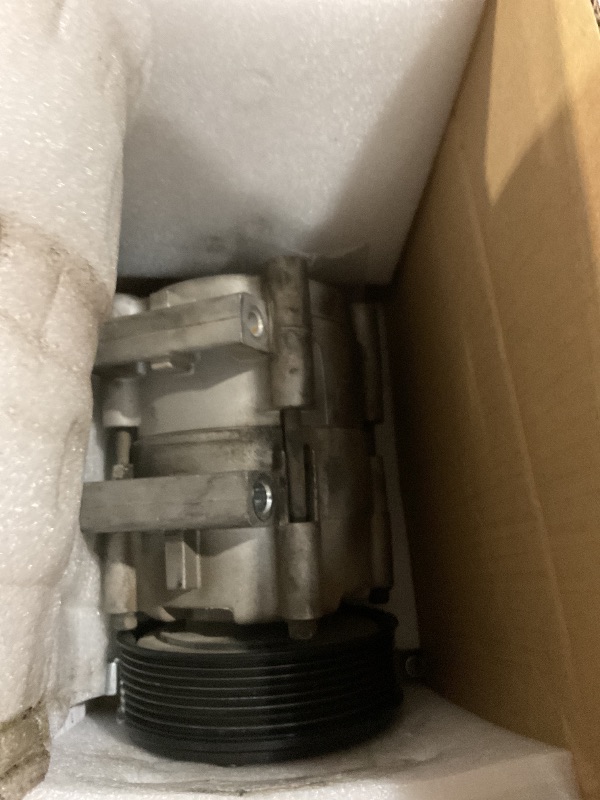 Photo 1 of ***(HEAVILY USED/ MINOR DAMAGE)***Air Conditioning Compressor & A/C Clutch for Ford Excursion 2003-2005, F150 F250 F350 Super Duty 1997-2007,Lobo 1997-2001, Lincoln Blackwood 2002 4.6L 5.4L 6.0L 6.8L