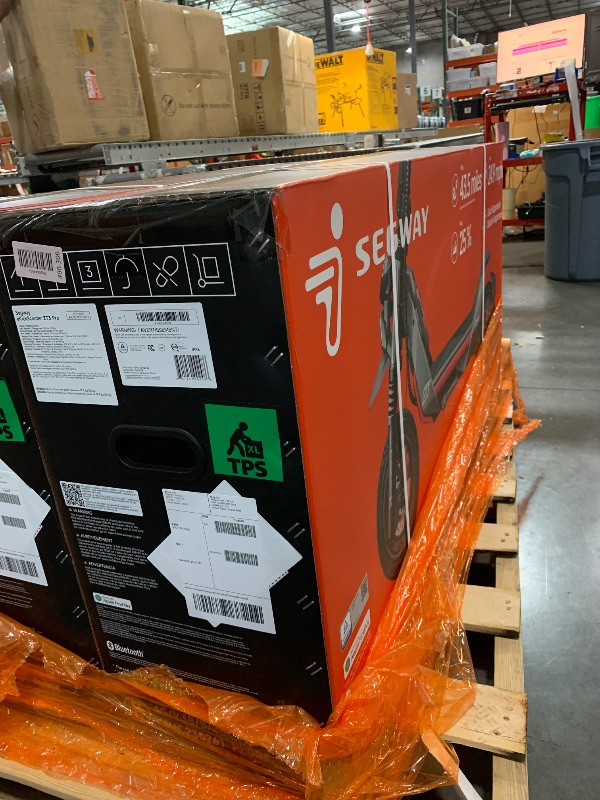 Photo 1 of ***FACTORY SEALED***Segway ZT3 Pro Electric Scooter, Up to 24.9 MPH, 43.5-Mile Range, Dual Suspension, Flash Charge, 1600W Peak Motor, Off-Road Scooter for Adults UL Certified (UL2272/2271)