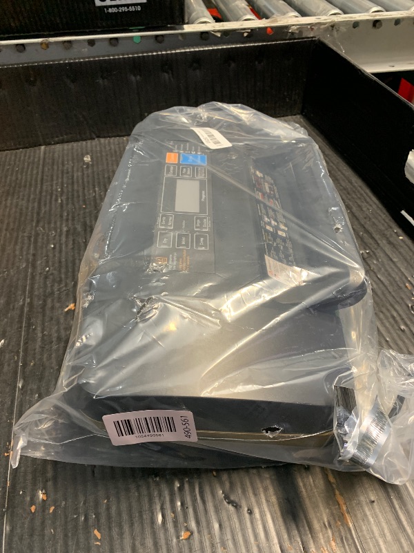 Photo 1 of **FOR PARTS ONLY**
95kpa Vacuum Sealer Machine,Commercial Full Automatic Food Sealer,Powerful Sealing System with Double Heat Seal,Bags Storage, Easy-Lock Handle,Build-in Cutter,1 Bag Rolls and 10 pcs Pre-cut Bags