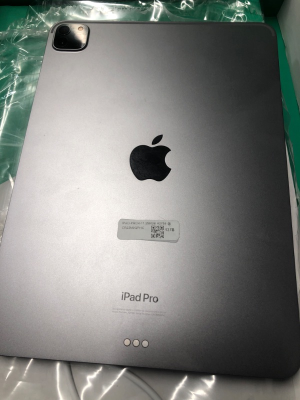 Photo 1 of ***(MINOR DAMAGE/SEE NOTES BEFORE BIDDING)***Apple 2022 iPad Pro, 11-inch, Wi-Fi, 256GB - Space Gray (Renewed Premium)