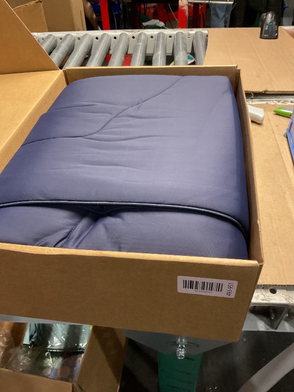 Photo 1 of ***FACTORY SEALED*** ***LIKE NEW OPEN BOX***REST® Evercool® Cooling Comforter, Full/Queen, Blanket for Hot Sleepers, All Season Bedding to Keep Cool for Night Sweats, Breathable Lightweight Blanket, 90"x90" Inches, Midnight Blue