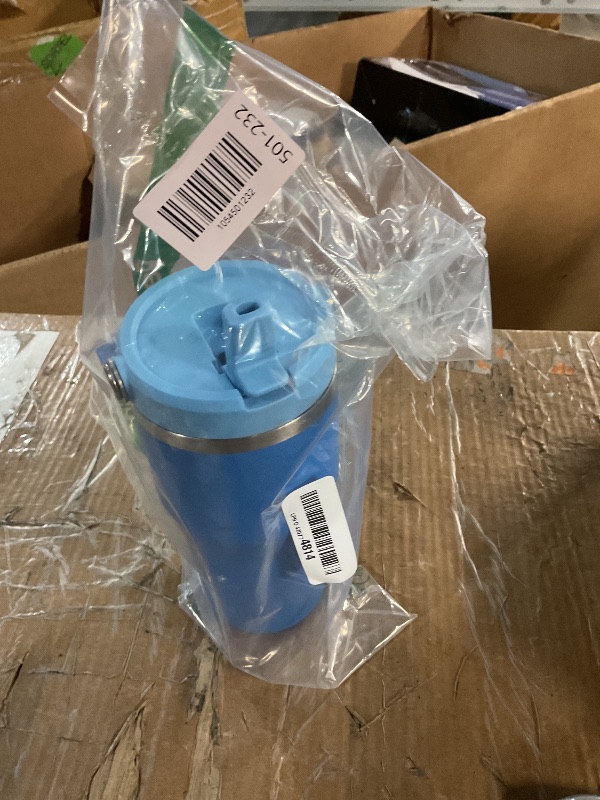 Photo 1 of ***(MINOR SCRATCHES)***STANLEY IceFlow 2.0 Flip Straw Tumbler with Handle 20 oz | Twist On Lid and Flip Up Straw | Leak Resistant Water Bottle | Insulated Stainless Steel | BPA-Free | Azure