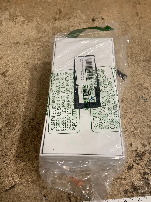 Photo 1 of Hieha Tire Pressure Monitoring System, 7.84” Wireless Solar Rv TPMS with 4 Sensors for Travel Trailer Truck Fifth Wheel Motorhome, Real-time Monitoring Pressure and Temperature(0~198 PSI)