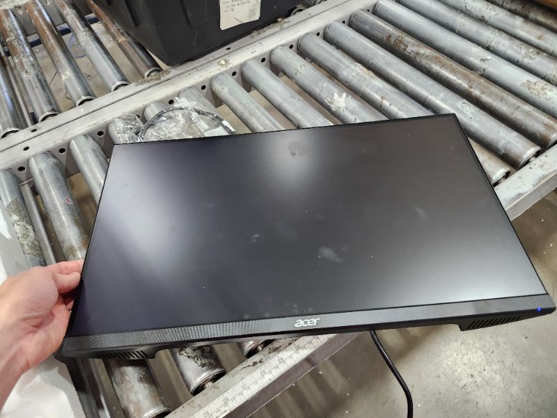 Photo 1 of ***************SCREEN DOES NOT TURN ON*************
Acer Nitro 23.8" Full HD 1920 x 1080 PC Gaming IPS Monitor | AMD FreeSync Premium | 180Hz Refresh | Up to 0.5ms | HDR10 Support | 99% sRGB | 1 x Display Port 1.2 & 2 x HDMI 2.0 | KG241Y M3biip
