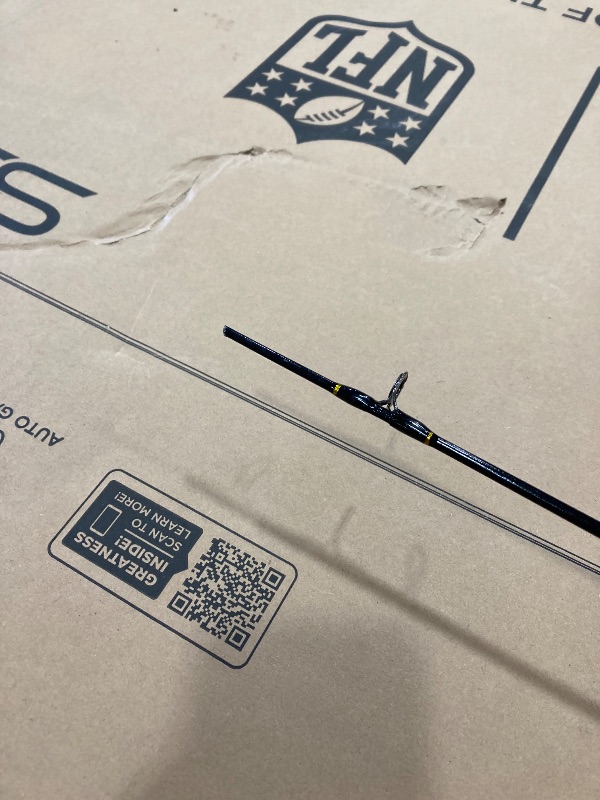 Photo 1 of **BROKEN ROD**PENN 7' Spinfisher VII Live Liner Spinning Fishing Rod & 6500 Reel Combo, 15-30lb Line Rating, Heavy Power, IPX5 Sealing, CNC Gear Technology with Brass Main Gear