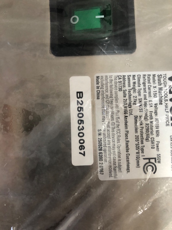 Photo 1 of **PARTS ONLY, Does NOT work. Leaks, it’s broken and missing a part.***VEVOR Slushy Machine, 15L Single Tank Commercial Margarita Machine, 60 Cups Stainless Steel Margarita Smoothie Frozen Drink Machine, Slushie Machine for Home Party Restaurants Cafe Bars