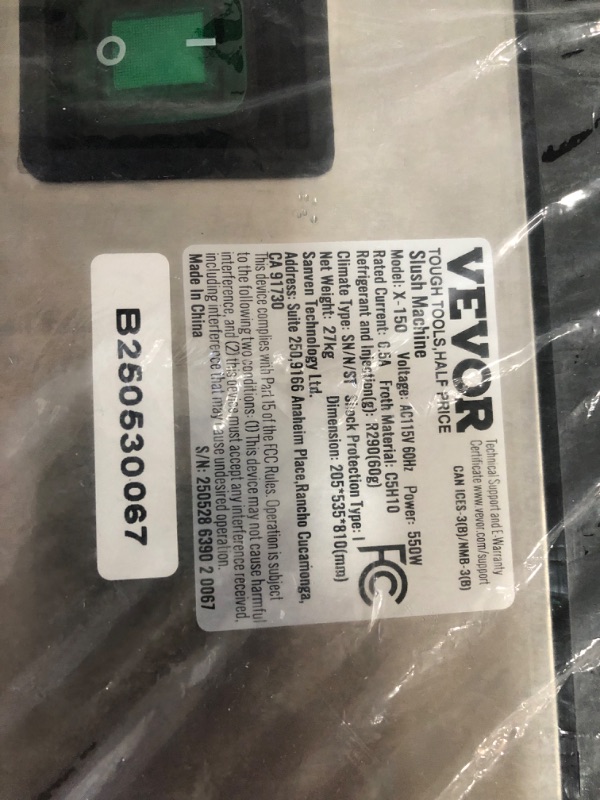 Photo 1 of **PARTS ONLY, Does NOT work. Leaks, it’s broken and missing a part.***VEVOR Slushy Machine, 15L Single Tank Commercial Margarita Machine, 60 Cups Stainless Steel Margarita Smoothie Frozen Drink Machine, Slushie Machine for Home Party Restaurants Cafe Bars