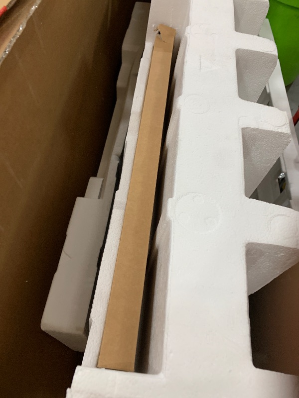 Photo 1 of ***************NON-FUNCTIONAL, DAMAGED SCREEN********************
LG 83-Inch Class OLED evo AI 4K G5 Series Smart TV w/Dolby Atmos, Dolby Vision, HDR10, AI Super Upscaling 4K, Filmmaker Mode, Wow Orchestra, Alexa Built-in (OLED83G5WUA, 2025)