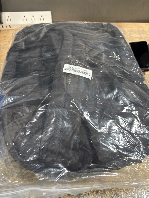 Photo 1 of **NEEDS ZIPPER REPLACEMENT FOR VACCUM POUCH AREA (STUCK) ** bergsalz Black Vacuum Backpack With Pump,Travel Laptop Backpacks For Women Men,Airback Backpacks With Vacuum Compression Bags Seal Packing,Carry On Backpack, Personal Item Travel Bag