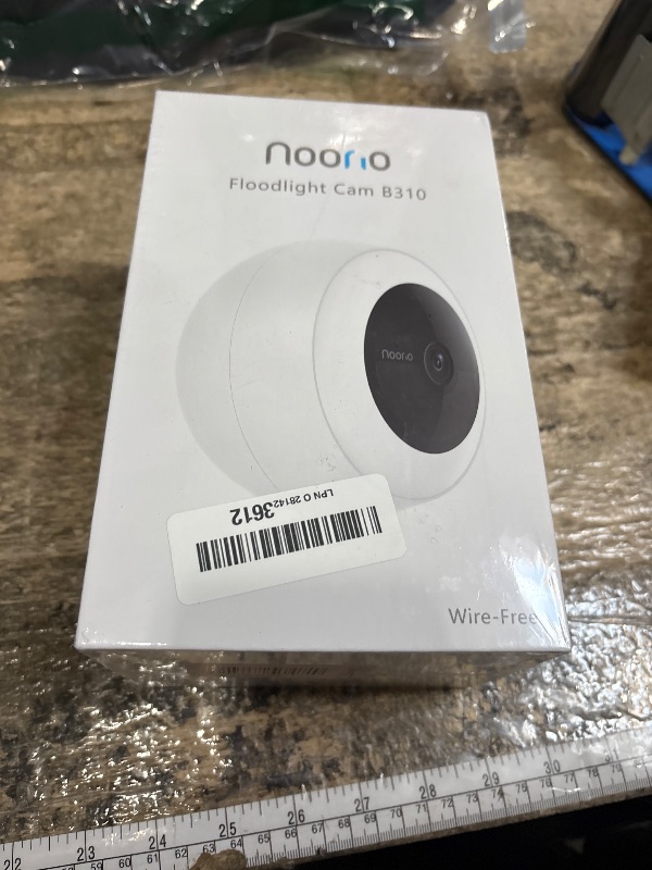 Photo 1 of ****FACTORY SEALED **** Noorio B310 Wireless Outdoor Security Camera with 600lm Spotlight, 12600mAh Battery-Powered Solar Camera with 16GB Free Local Storage, 2K Color Night Vision, 2.4GHz WiFi Only