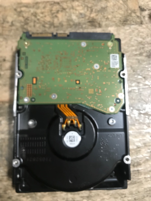 Photo 1 of ***(PARTS ONLY/ NON FUNCTIONAL)***
Western Digital 22TB WD Red Pro NAS Internal Hard Drive HDD - 7200 RPM, SATA 6 Gb/s, CMR, 512 MB Cache, 3.5" - WD221KFGX