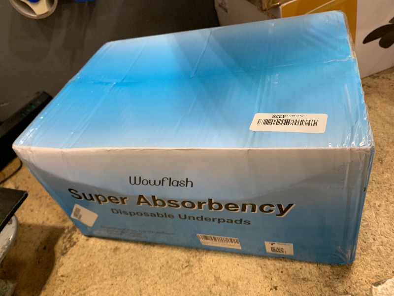 Photo 1 of 100 Count 22” x 22” Super Absorbency Disposable Underpads, Leakproof Quick Drying Disposable Pads for Baby, Puppy and Adults, Puppy Pads, Cat Pee Pads for Dogs, Potty Puppy Training Pads