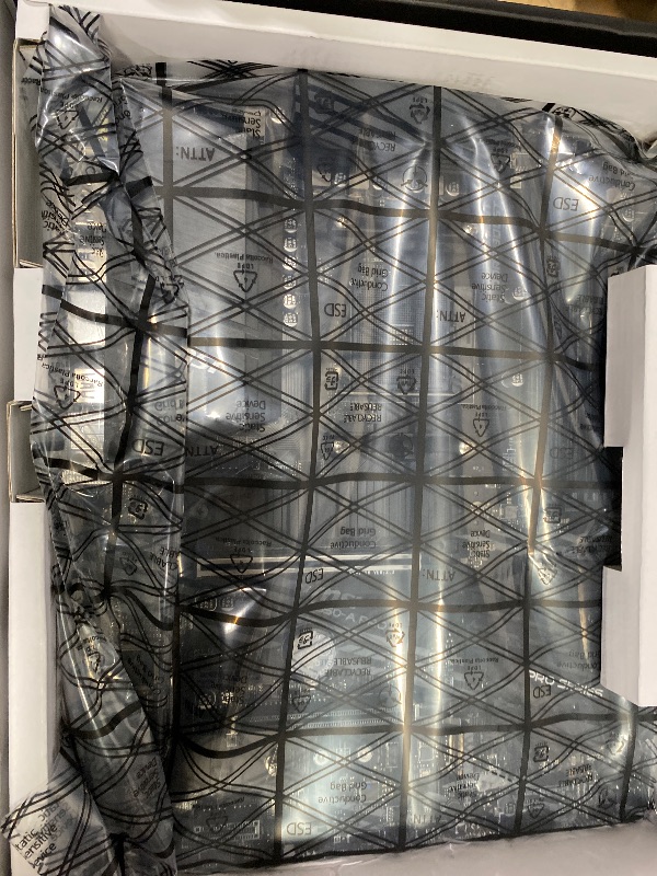 Photo 1 of (not functional)(sold for parts) MSI B550-A PRO ProSeries Motherboard (AMD Ryzen 5000, AM4, DDR4, PCIe 4.0, SATA 6Gb/s, M.2, USB 3.2 Gen 2, HDMI/DP, ATX)