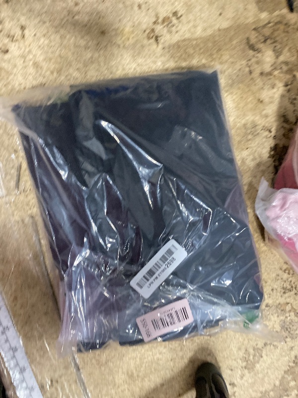 Photo 1 of **UNKNOWN DAMAGES/MISSING PIECES** Extra Large Moving Bags with Strong Zippers & Carrying Handles, Storage Bags Storage Totes for Clothes, Moving Supplies, Space Saving, Oversized Storage Bag Organizer for Moving, Traveling (4 Pack)