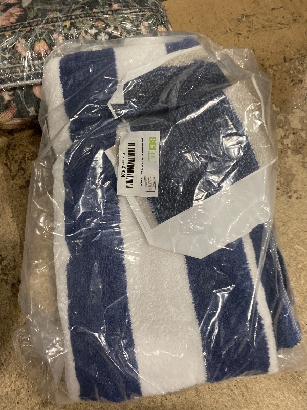 Photo 1 of ***PARTIAL SET ONLY 1*** White Classic Stripe Cabana Beach Towels Oversized 2 Pack, Cotton Bath Towel Large - Luxury Plush Thick Hotel Swim Pool Towels for Adults Super Absorbent Quick Dry - 35x70 Mild Navy Blue | 2 Pack