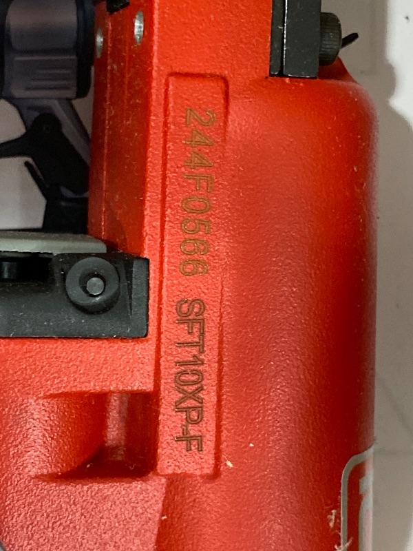 Photo 1 of **SEE NOTES****SENCO SFT10XP F-Wire 20 Gauge 1/2" Crown, 5/8" Pneumatic Fine Wire Crown Stapler, Stapler For Upholstering