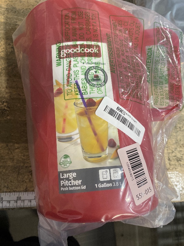 Photo 1 of (LID IS BROKEN) GoodCook 1-Gallon Plastic Airtight Pitcher with Vacuum Seal Lid, 1 Gallon, Red