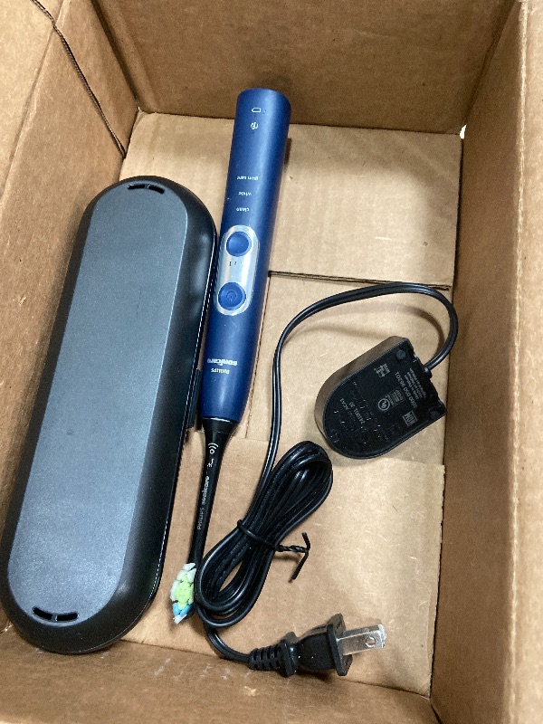 Photo 1 of *** very used***     Philips Sonicare ProtectiveClean 6100 Rechargeable Electric Toothbrush, with Pressure Sensor, 3 Cleaning Modes, SmarTimer and QuadPacer, 14-Day Battery Life, Travel Case, Navy Blue, Model HX6871/49