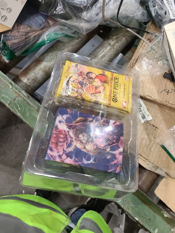 Photo 1 of 'Bandai | One Piece Card Game: Booster Pack- Gift Box 2023 (GB-01) | Trading Card Game | Ages 6+ | 2 Players | 20-30 Minutes Playing Time, Red