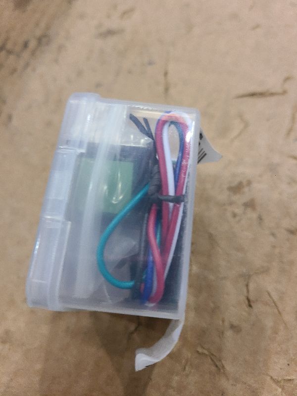 Photo 1 of 2 Pcs Push Button Switch Momentary Square 21 * 21mm Mounting Hole with Green Light 12V-24V DC LED SPDT 5 Pin On Off Waterproof Ultra Thin Flat Button with Wire