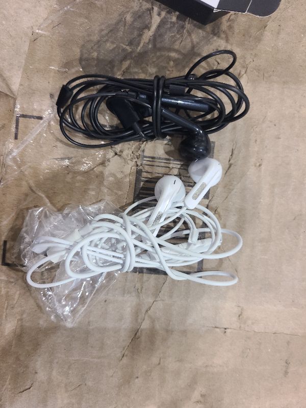 Photo 1 of 2 Pack USB C Headphones for iPhone 16/15 Pro Max/Plus, Wired Earbuds with Mic & Volume Control Type C Earphones Wired for Samsung Galaxy S23/S22/S21