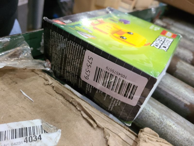 Photo 1 of **MSRP 43.92** LEGO 40350 Easter Chick BrickHeadz Construction Set