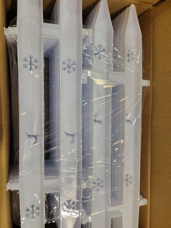 Photo 1 of 18pcs Christmas Tree Gate, 15.7 Inches Tall Christmas Tree Picket Fence for Dogs, Round Toddler Baby Proof White Gate Around Xmas Tree, Thick Plastic Reja para Arbol de Navidad Pet Cat Protector