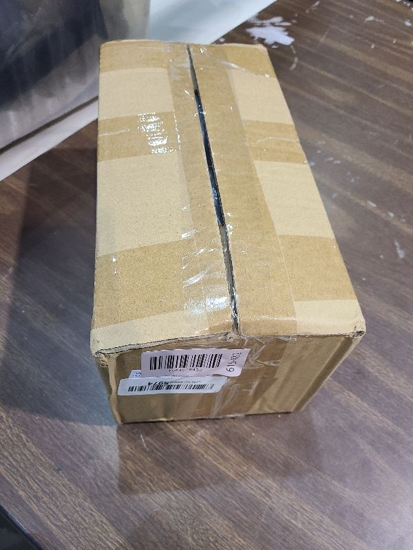 Photo 1 of 100 Pack 5 x 5 inch Clear Plastic Disposable Clamshell Container,Hinged Take Out Clamshell Dessert Container with Lid Takeout Tray Disposable Food Clamshell Containers for Dessert,Cakes,Sandwiches