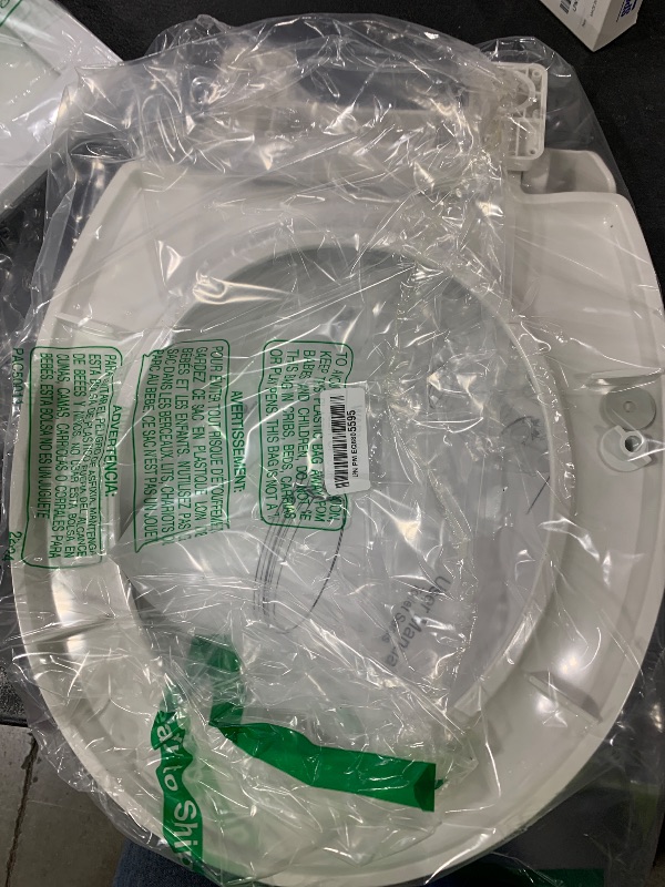 Photo 1 of Aünsffer Toilet Seat Round Soft Close16.5'', Toilet Lid Slow Close Quiet No Slam, Easy Installation & Release?Safe PP Material Easy Clean, Comfortable Ergonomic Design, 2 Years Support, White Plastic