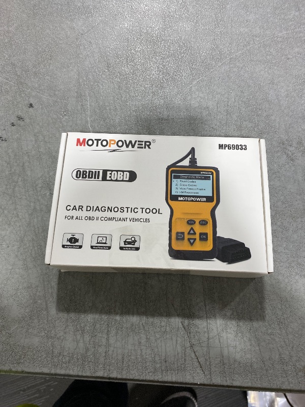 Photo 1 of MOTOPOWER MP69033 Car OBD2 Scanner Code Reader Engine Fault Scanner CAN Diagnostic Scan Tool for All OBD II Protocol Cars Since 1996, Yellow