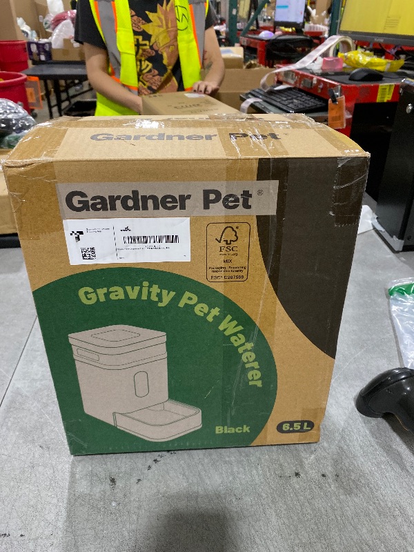 Photo 1 of Gardner Pet Automatic Dog Water Dispenser Gravity Waterer with Stainless Steel Bowl Water Dispenser 6.5L Large Capacity Water Feeder with Filters for Dogs Cats Pets, BPA-Free Noise-Free (Black, 6.5L)