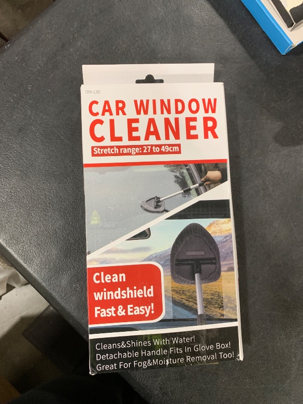 Photo 1 of desin Windshield Cleaning Tool, Car Window Cleaner Windshield Cleaner with 4 Reusable and Washable Microfiber Pads and Extendable Handle Auto Inside Glass Wiper