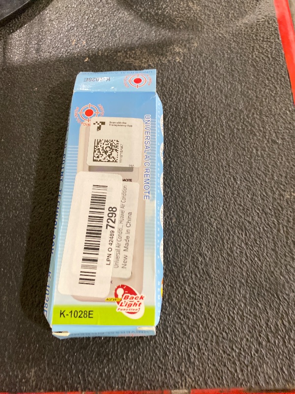 Photo 1 of Universal Air Conditioner Remote Control LCD A/C Conditioning Controller 1000 in 1 for Mitsubishi Toshiba HITACHI FUJITSU Daewoo LG Sharp Samsung ELECTROLUX SANYO AUX GREE HAIER Huawei Air Condition