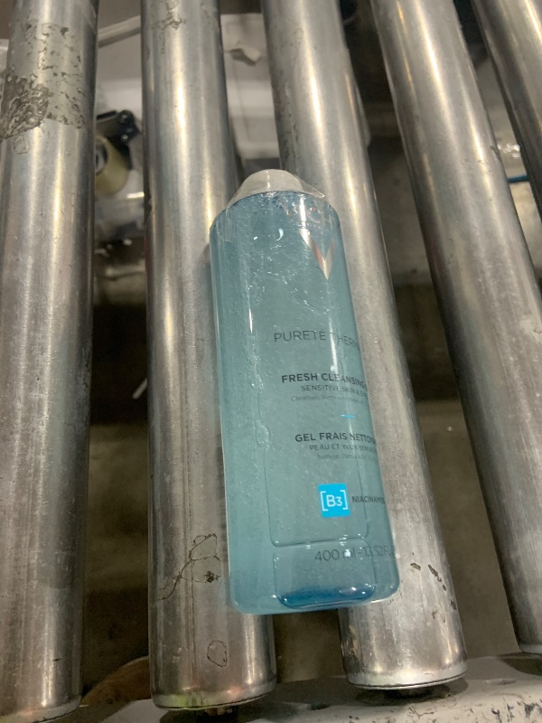 Photo 1 of VICHY Pureté Thermale Fresh Cleansing Gel, Formulated With Glycerin & Niacinamide, Gentle Gel Cleanser & Makeup Remover, Removes Impurities Without Overdrying, Safe For Sensitive Skin & Eyes