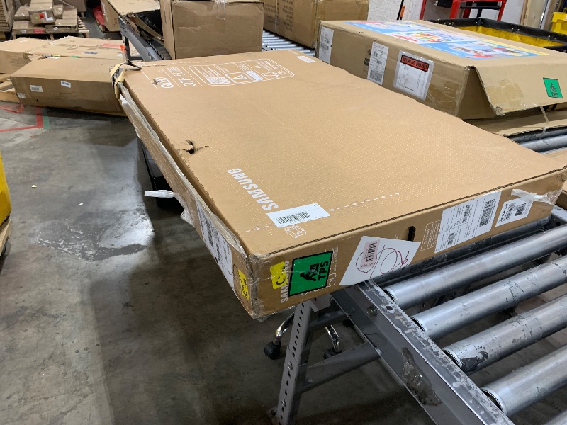 Photo 1 of Samsung 50-Inch Class QLED Q7F Series Samsung Vision AI Smart TV (2025 Model, 50Q7F) Quantum HDR, Object Tracking Sound Lite, Q4 AI Gen1 Processor, 4K upscaling, Gaming Hub, Alexa Built-in