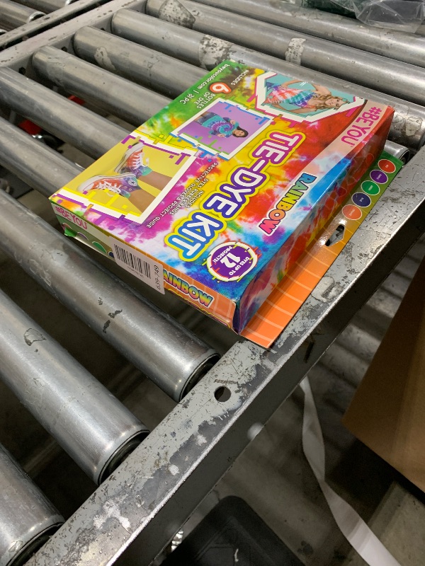 Photo 1 of #BeYou 5-Color Tie Dye Kit Rainbow