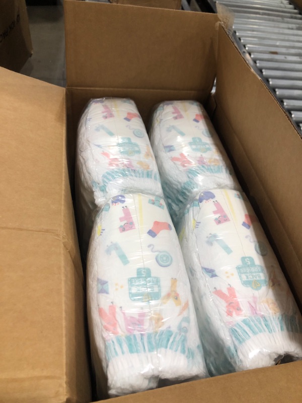 Photo 1 of Pampers Diapers - Cruisers 360 - Size 5