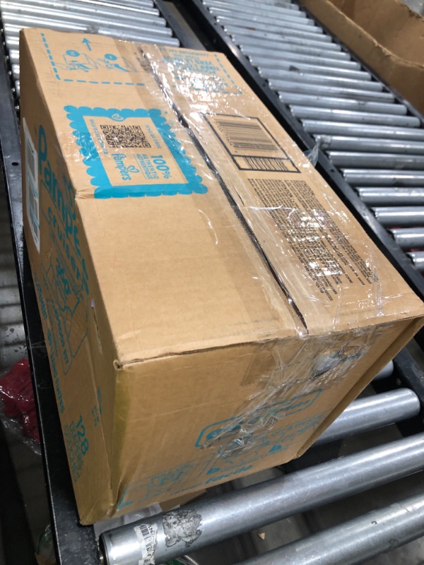 Photo 1 of Pampers Diapers - Cruisers 360 - Size 5
