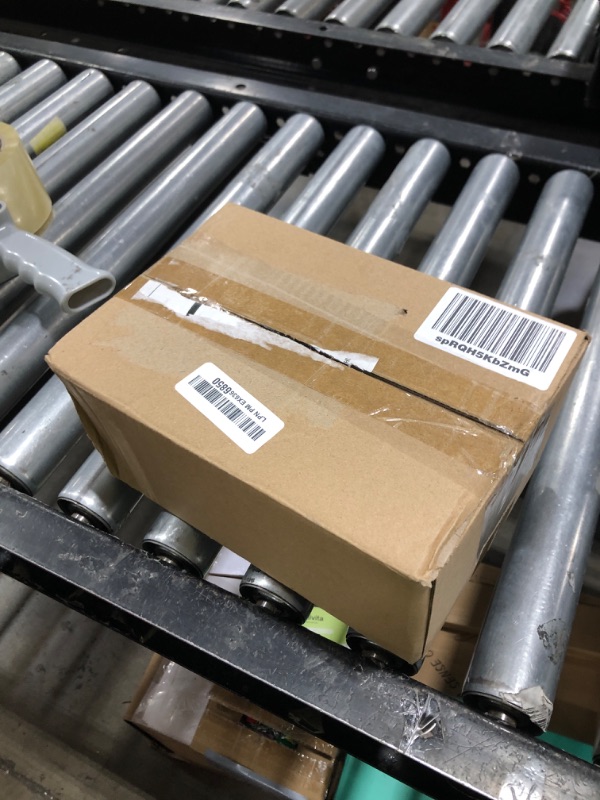 Photo 1 of TEMLQPACK 50PCS 4x4x2 Inches Clamshell Take Out Containers Boxes Charcuterie Boxes with Clear Lids Bakery Boxes Pie Boxes Cookies Boxes Treat Boxes