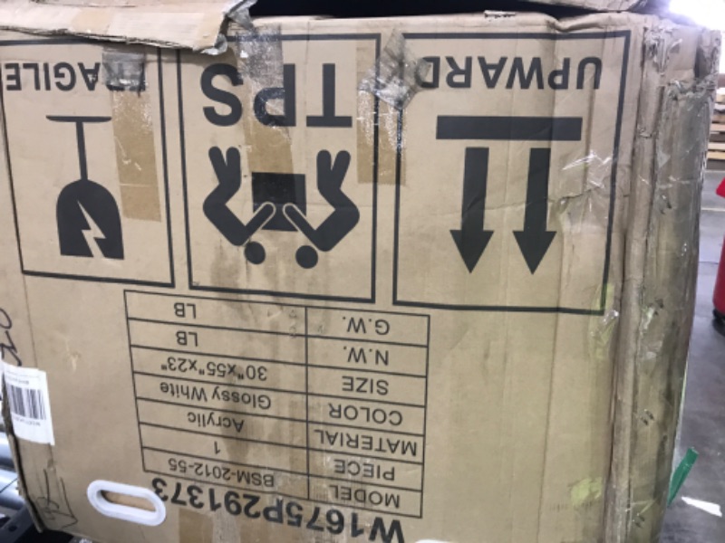 Photo 1 of bathtub unknown brand/size 