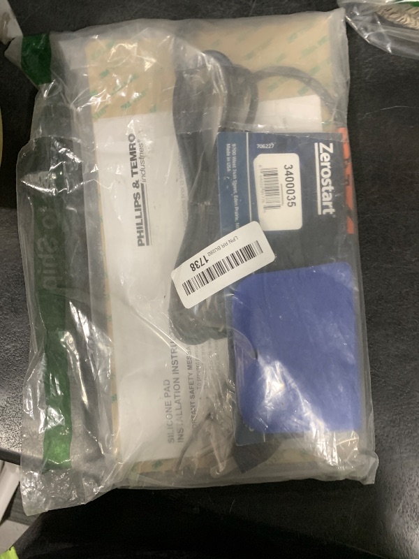 Photo 1 of Zerostart 3400035 Silicone Pad Heater Engine Oil, Transmission Fluid, Reservoir and Hydraulic Fluid Heater, 6" (15 cm) x 10¾" (27 cm) | CSA Approved | 120 Volts | 1000 Watts