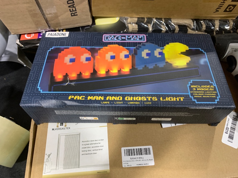 Photo 1 of Pac Man and Ghosts Light, Pac Man Collectable Figure Lamp