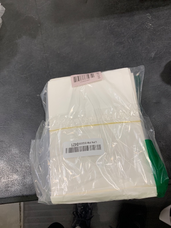 Photo 1 of White Paper Sandwich Style Bags (200) 6"x 1"x 8" Dry Wax Grease Resistant Bags. Perfect for Sandwiches, Cookies, Pastries, Take Out, and Gifts