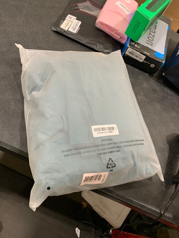 Photo 1 of MooMee Duvet Cover Set 100% Extra Long Staple Cotton 600 Thread Count Silky Sateen Smooth Luxury Soft Breathable Durable Hotel Quality Bedding, 3 Pieces (Teal Green, King 104"x90")