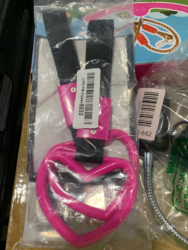 Photo 1 of Fekey&JF 2PCS Tsurikawa Rings Heart-Shaped Car Hand Strap, Rear Bumper Warning Loop Janpanese Heart Handle for Cars, SUV, Bus, Auto Interior Exterior Warning Decoration (Pink/Black)