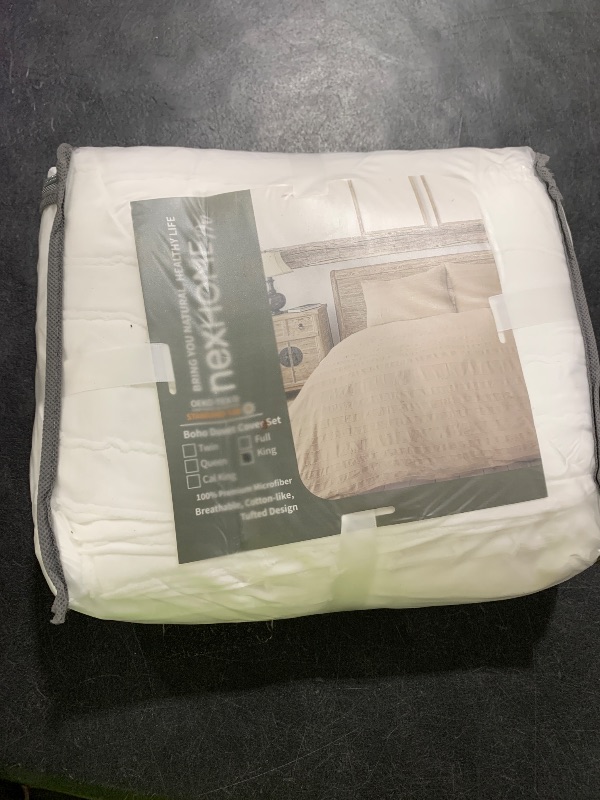 Photo 1 of NEXHOME PRO Duvet Cover King Size, White 3 Pieces Boho Tufted Duvet Cover Set, Soft and Lightweight Microfiber Comforter Cover Set for All Season (White King, 104 x 90)-No Comforter